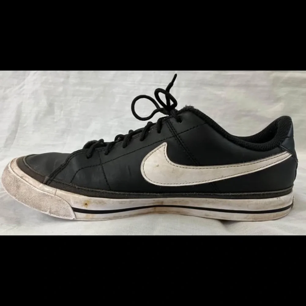 Nike youth size 6Y (big boys / girls) Boys Court Legacy DA5380-002 - Picture 2 of 11